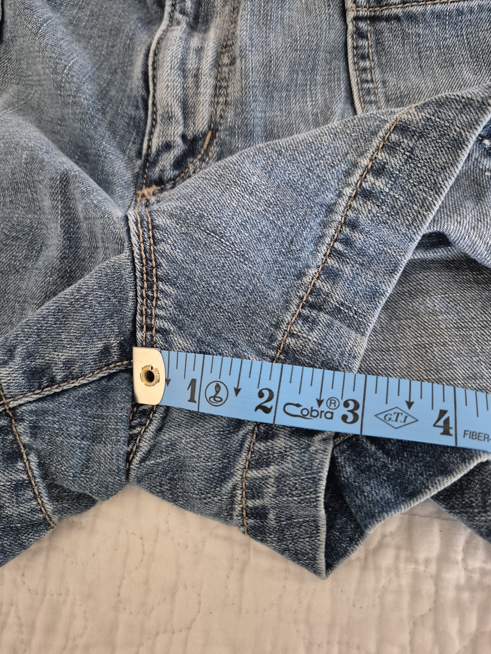 Ann Taylor Loft Light Wash Denim Patch-Pocket Shorts - Picture 4 of 6